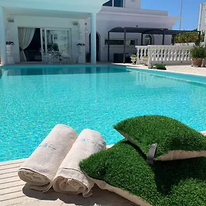 Гостевой дом White House Luxury Hospitality